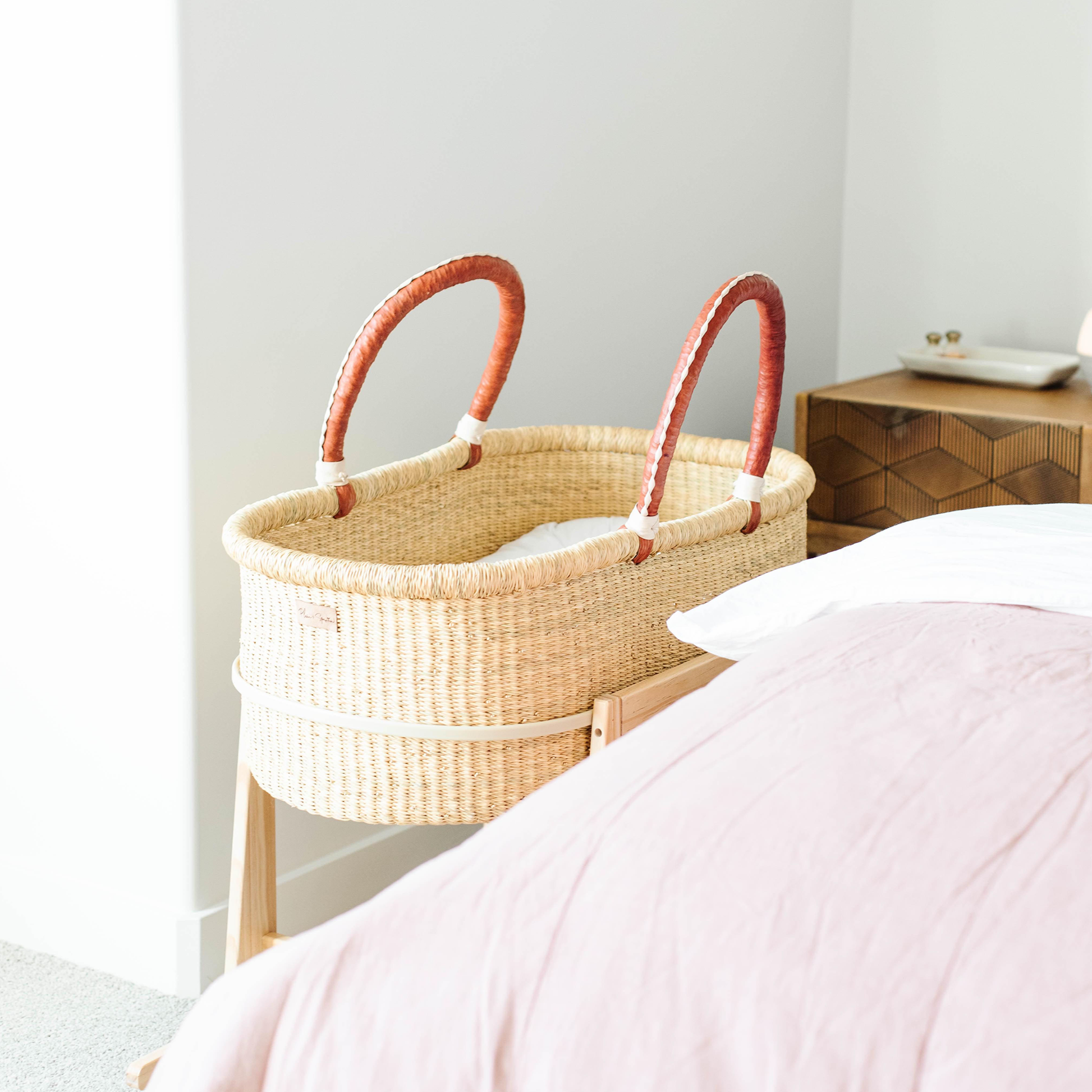 Bassinet Stand with brake-Natural