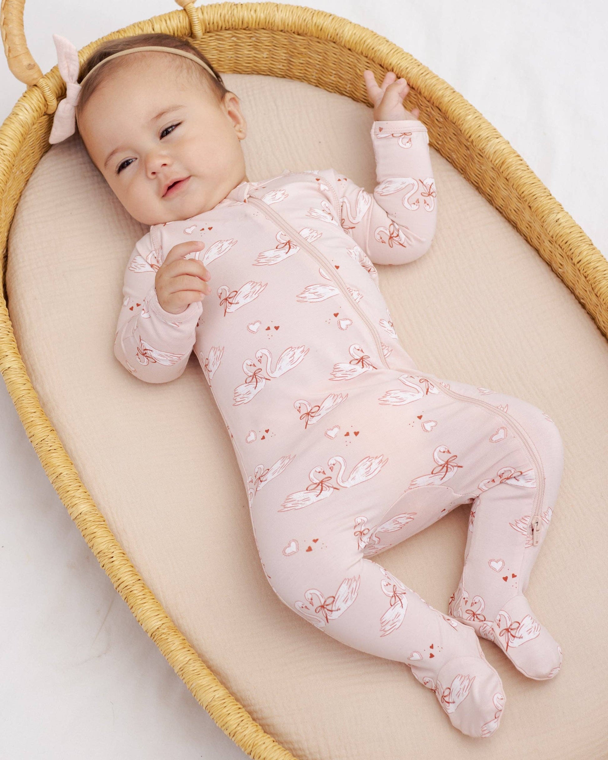 Bamboo Zip Footie || Swans