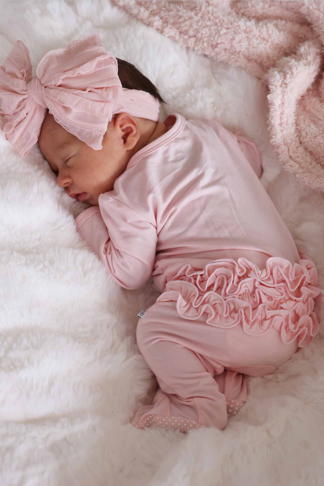 Bamboo Ruffle Zipper Footie