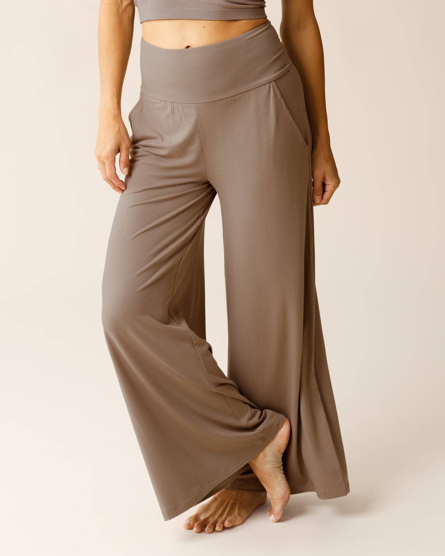 Bamboo Wide Leg Maternity & Postpartum Lounge Pant | Taupe