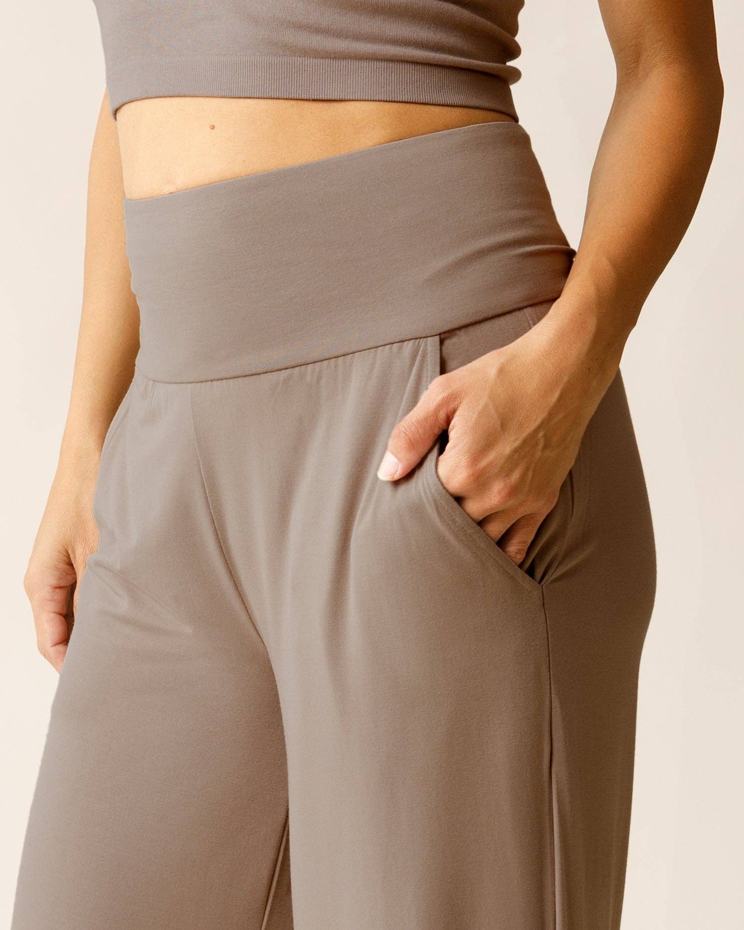 Bamboo Wide Leg Maternity & Postpartum Lounge Pant | Taupe